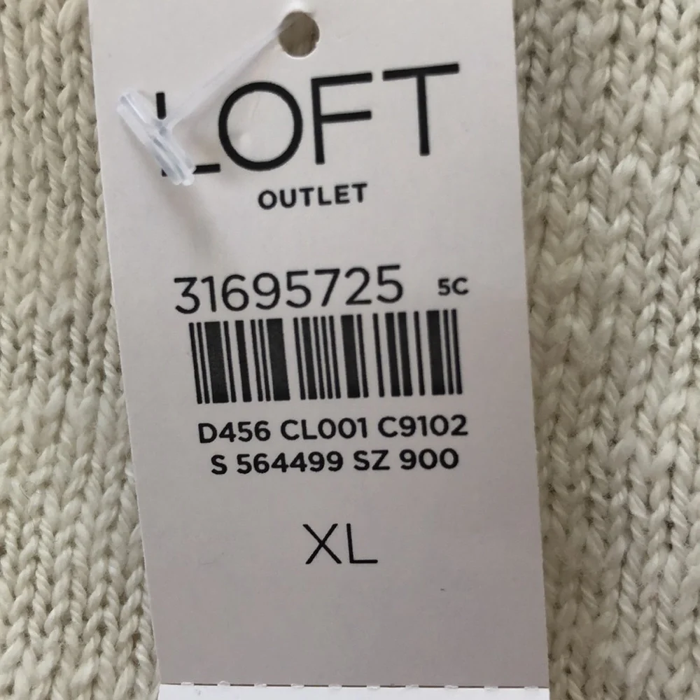 LOFT Sweater - Picture 8 of 8